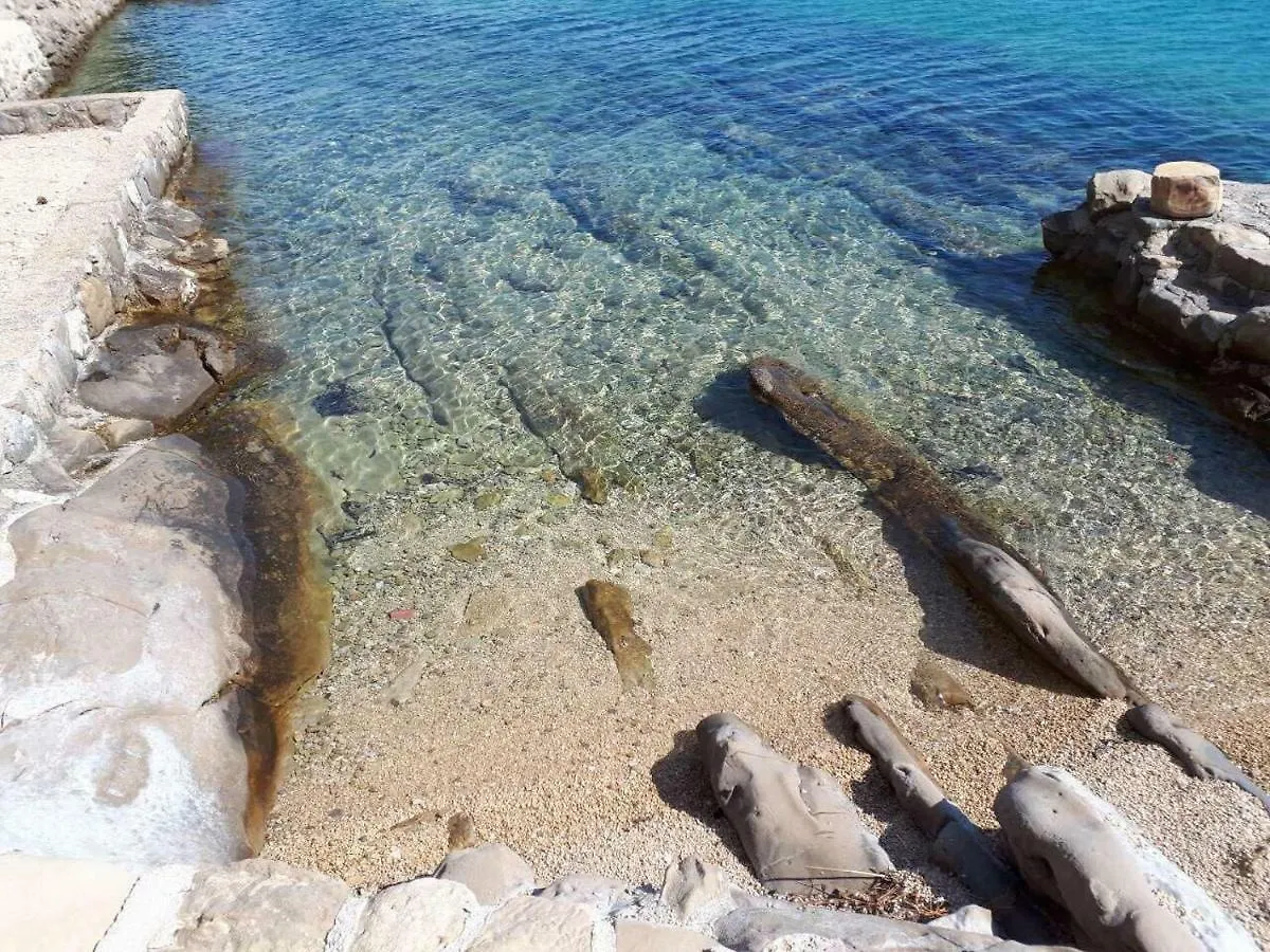 Apartments Horvat On Island Pag Vlasici