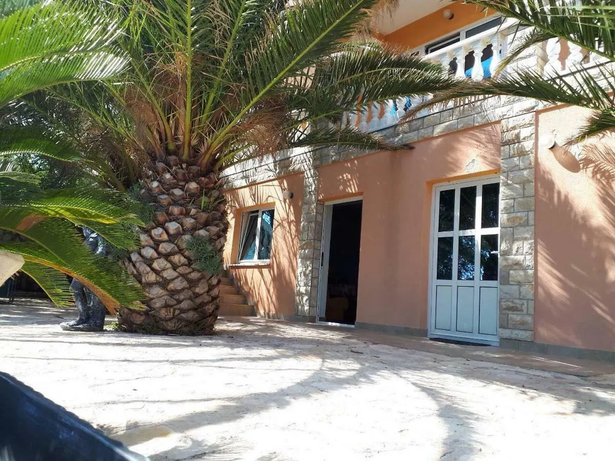 Apartments Horvat On Island Pag Vlasici Croatia
