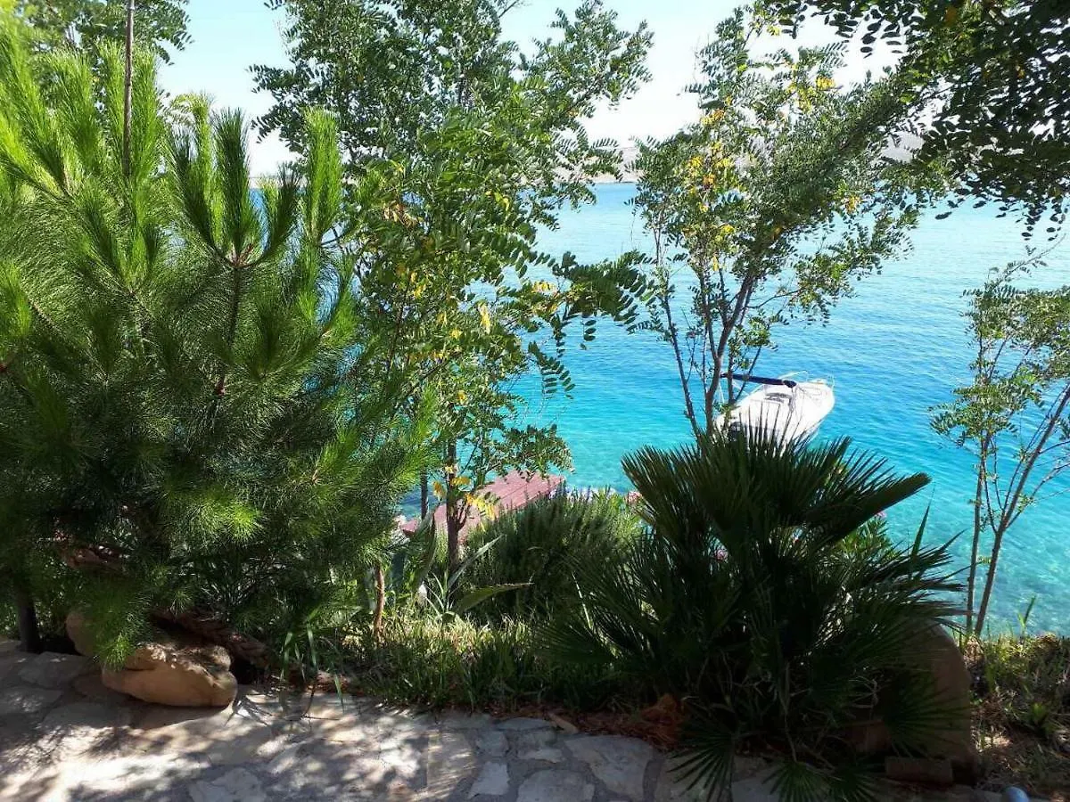 Apartments Horvat On Island Pag Vlasici
