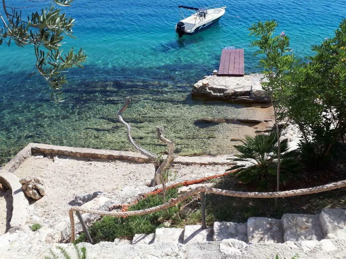 Apartments Horvat On Island Pag Vlasici