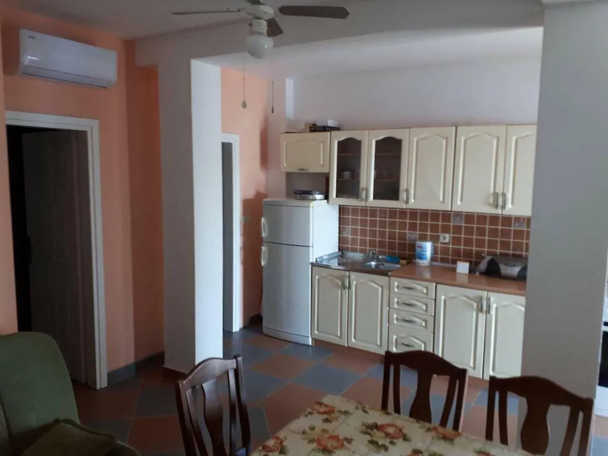 Apartments Horvat On Island Pag Vlasici