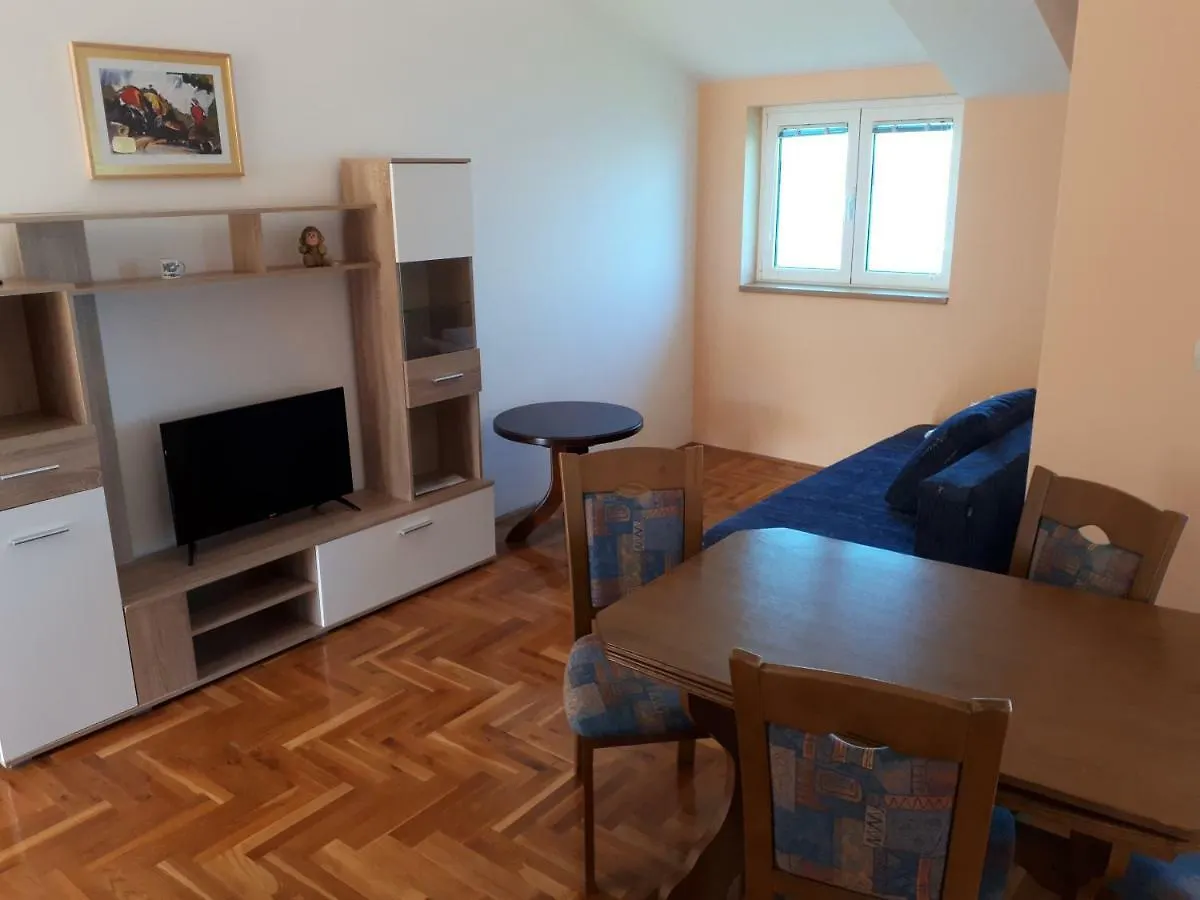 Apartments Horvat On Island Pag Vlasici