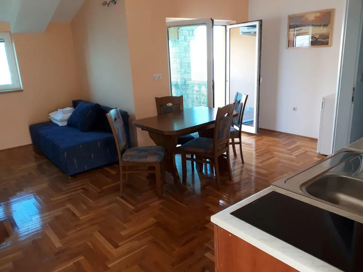 Apartments Horvat On Island Pag Vlasici